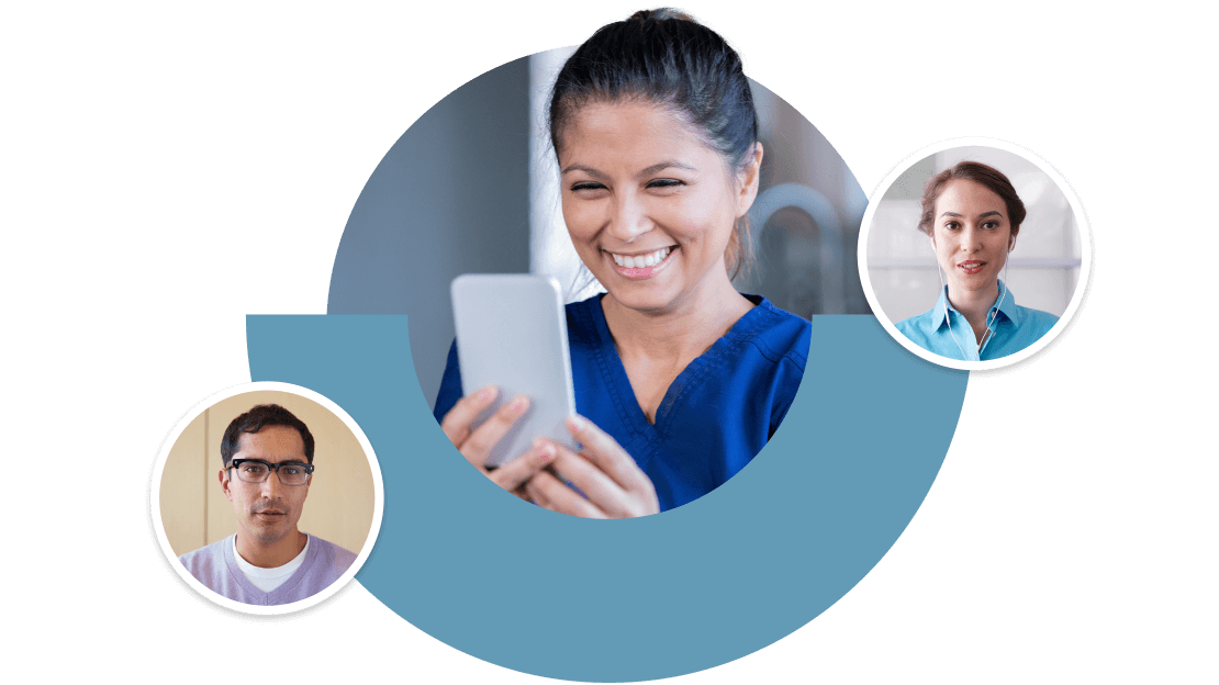 Mitarbeitende des Gesundheitswesens, die mit GoTo Connect an einem virtuellen Meeting mit dem medizinischen Team teilnehmen.